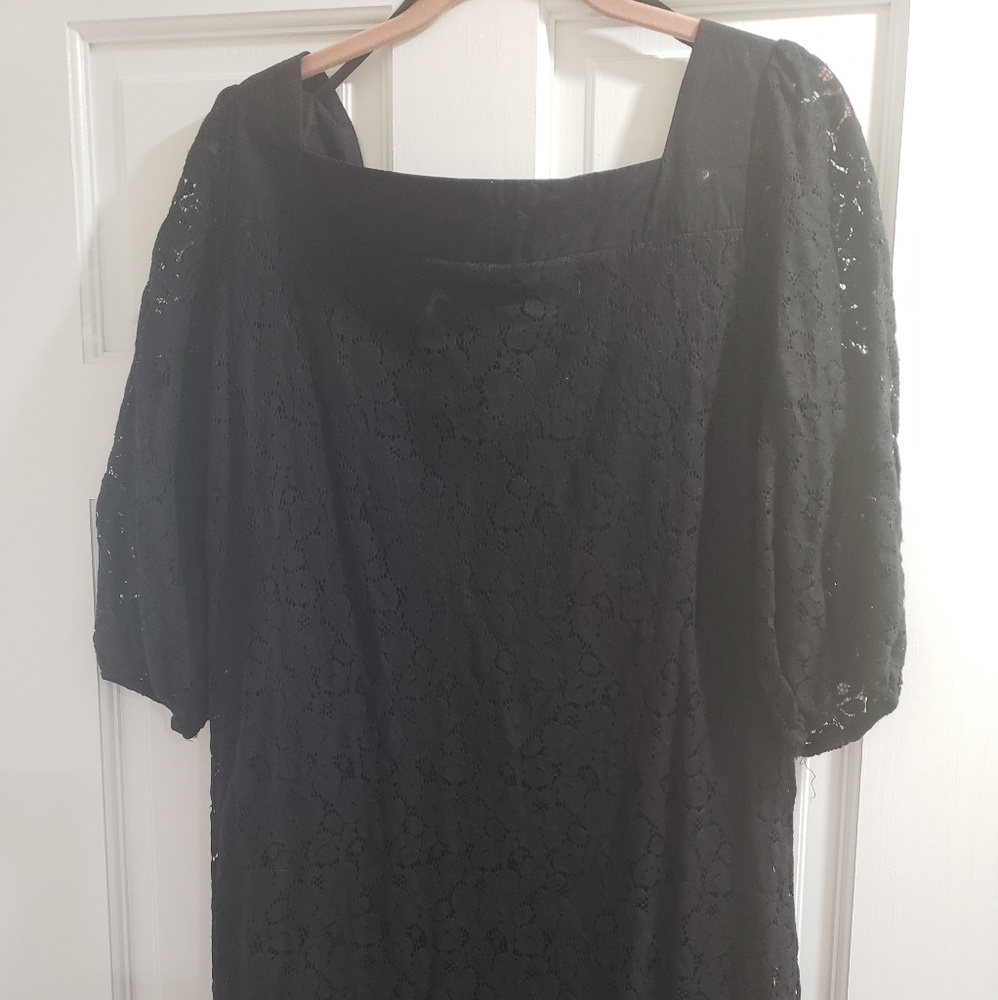 Black lace dress